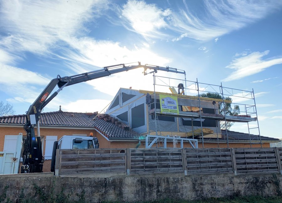 VIRICEL-CHARPENTE-COUVERTURE-PLAQUISTERIE-MENUISERIE-SURELEVATION-RENOVATION-TOITURE-TREVOUX-AIN-RHONE-ABRI-AUVENT-TERRASSE- -FORMATION-SECOURISTE-OSSATURE-BOIS-5