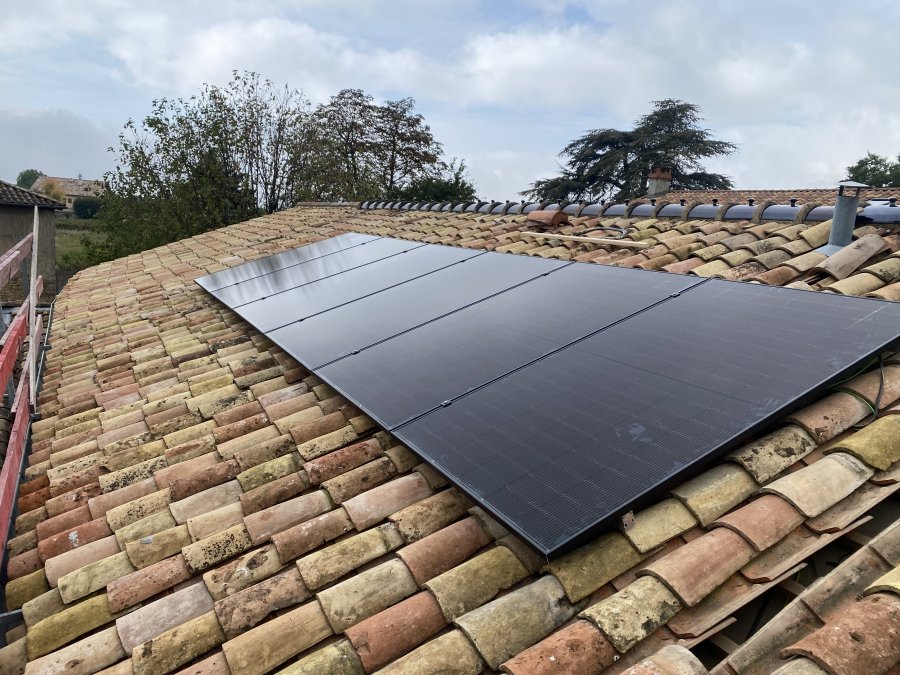 Pose de panneaux photovoltaïques