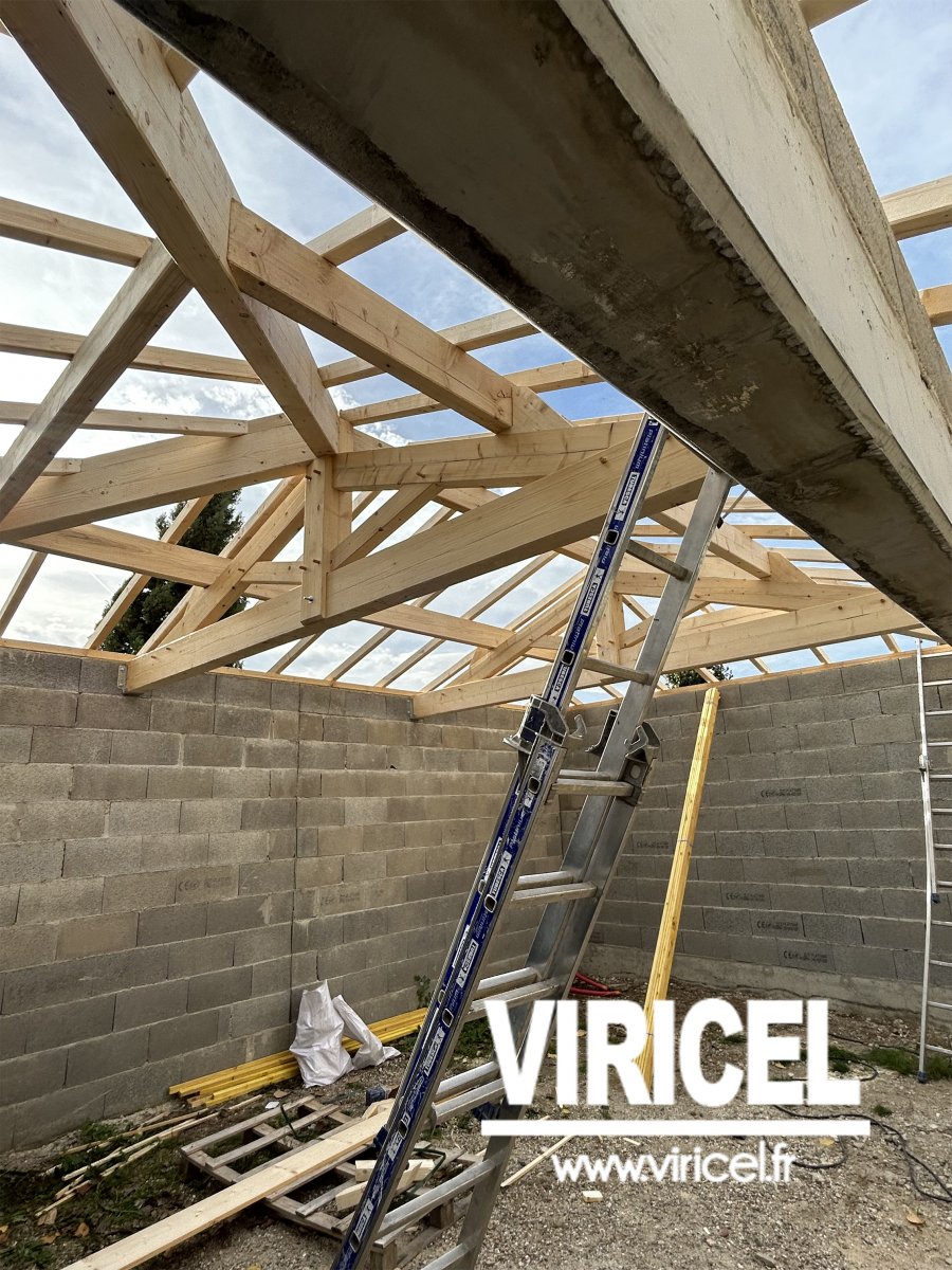 viricel-toiture-charpente-couverture-placo-menuiserie-renovation-surelevation